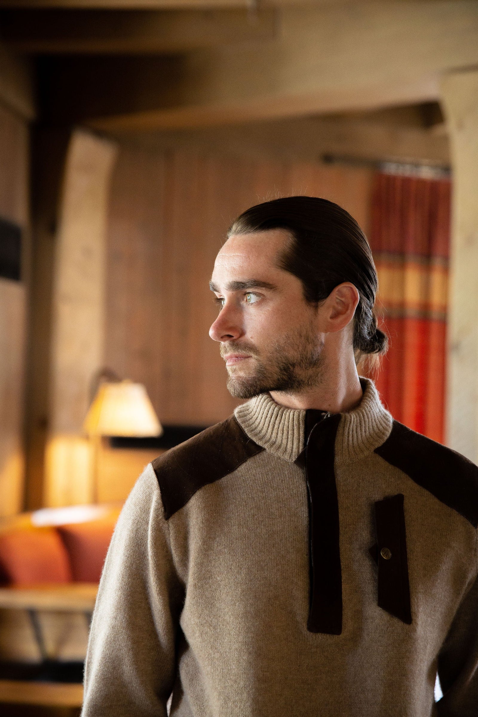 Cashmere Alpine Sports Club Guide Sweater