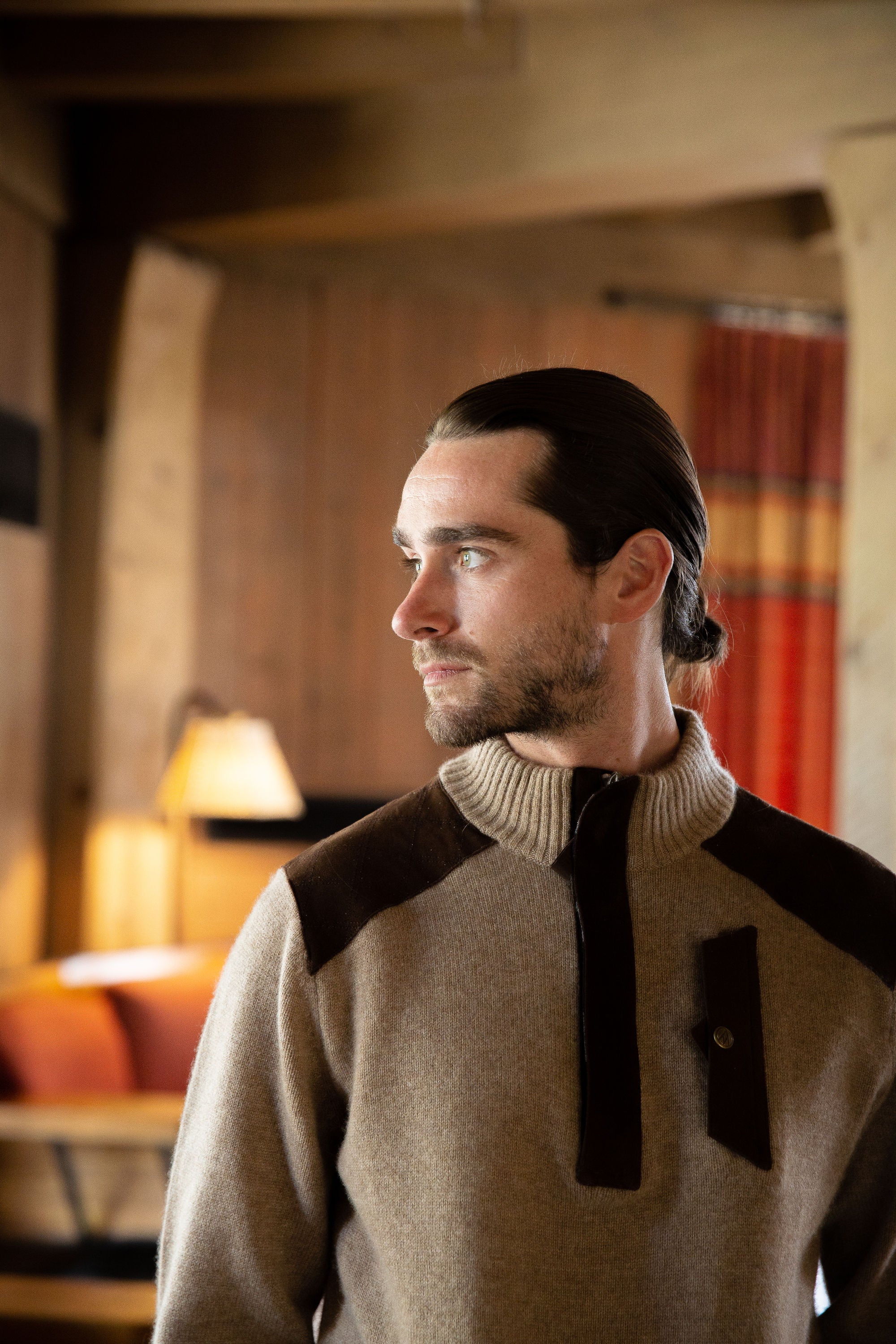 Cashmere Alpine Sports Club Guide Sweater