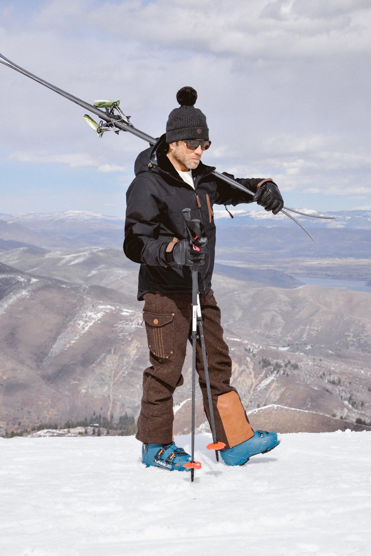 Veste Frontier